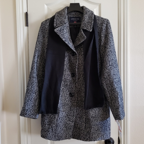 London Fog Jackets & Blazers - London Fog Women's Black & White Herringbone Wool Blend Coat Size S